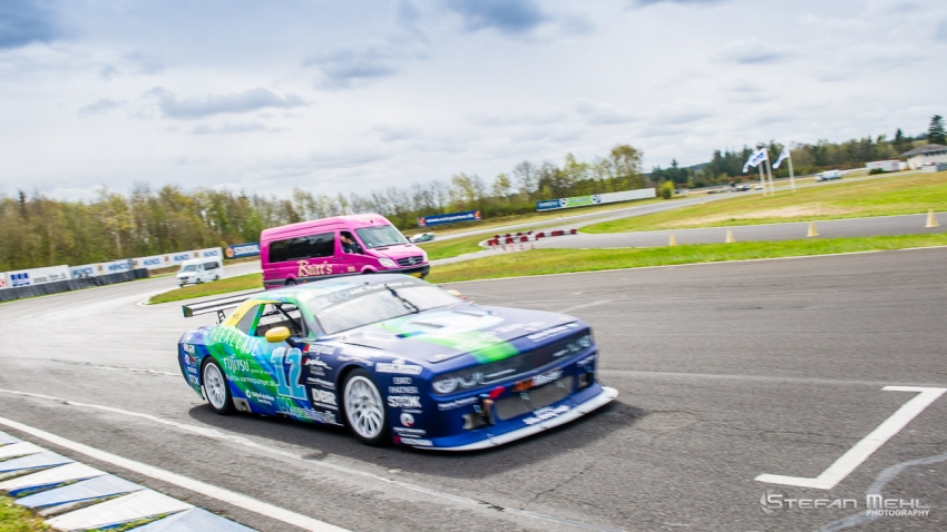 Kasper H. Jensen i sin Dodge nr. 6 fik en fornem start på DTC-sæsonen 2015 på FDM Jyllandsringen